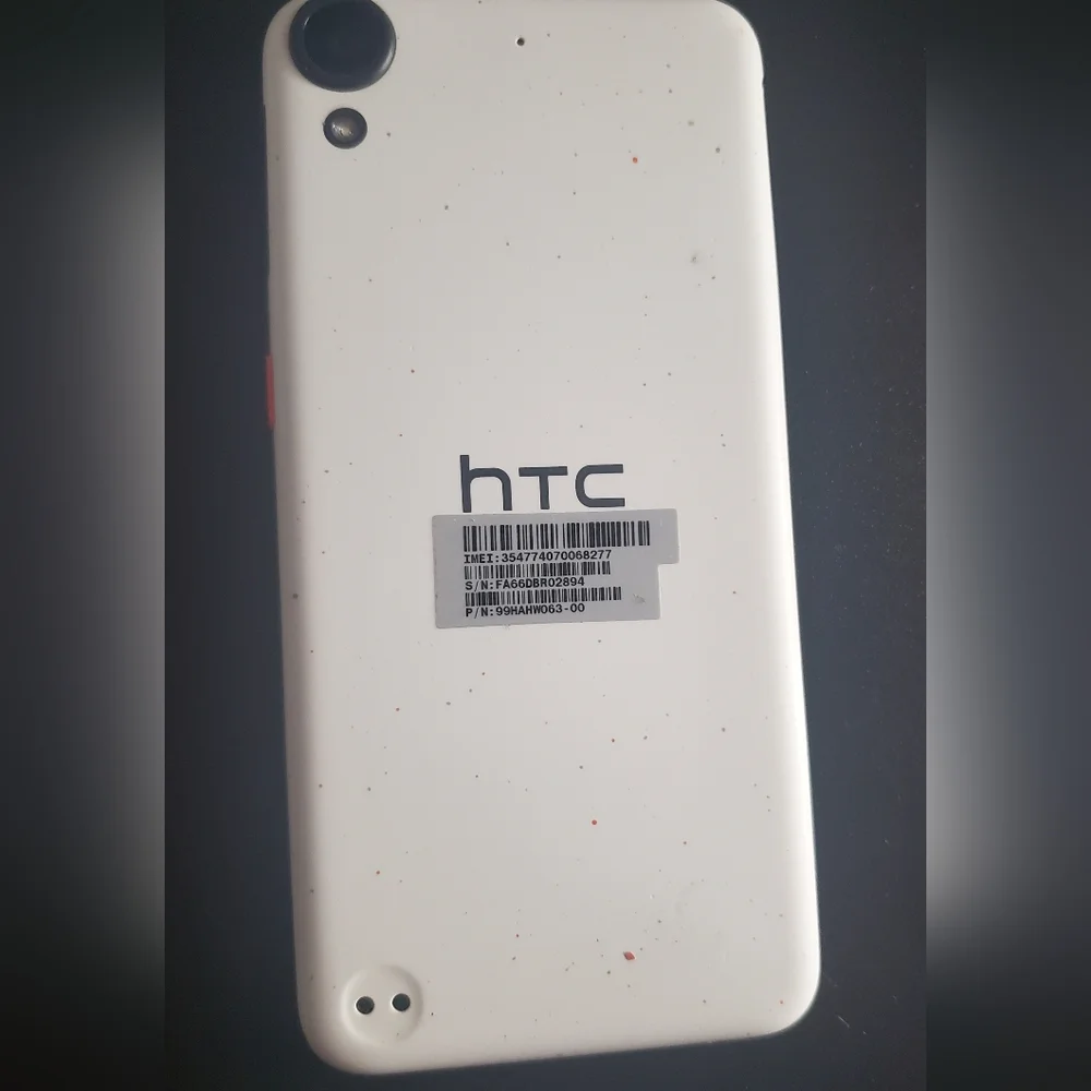 Android HTC cellphone - Picture 2 of 9